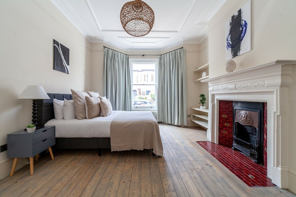 Фото The Clapham House