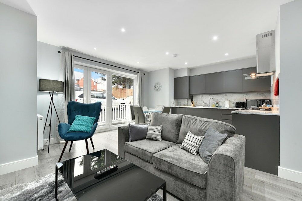 Фото Braywick Serviced Apartments by Ferndale