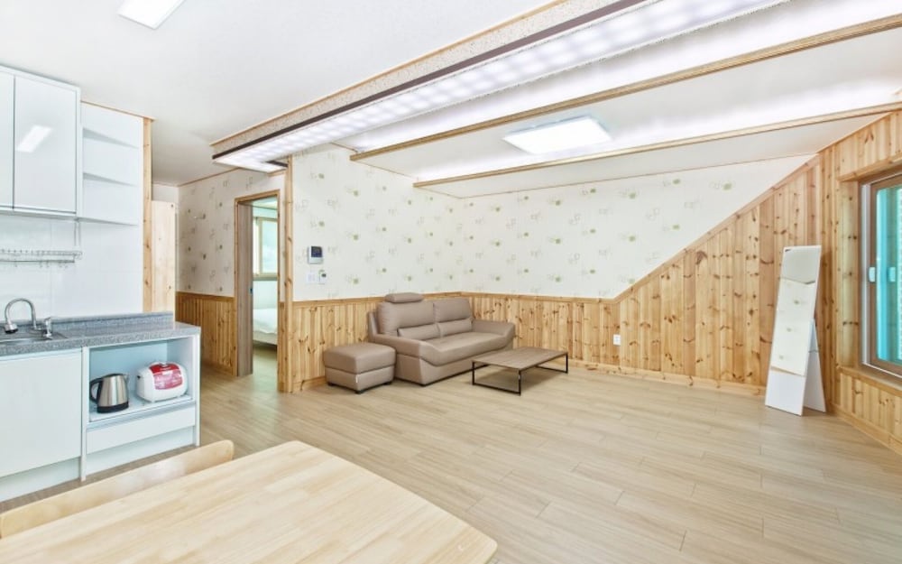 Фото Eunseok Healing Maeul Pensionn