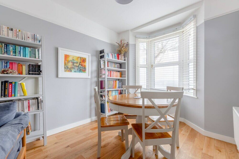 Фото Homely and Spacious 2 Bedroom House - Stratford