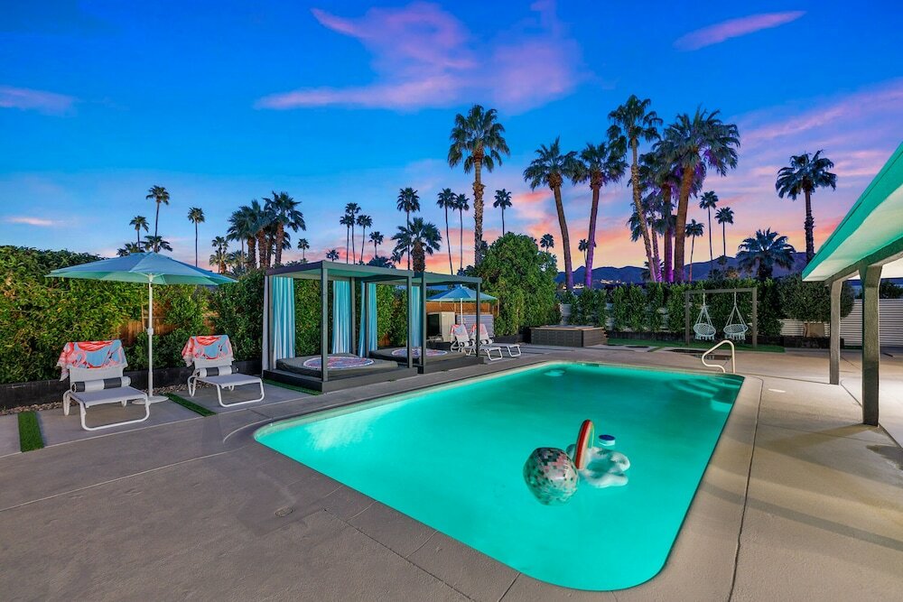 Фото Side by Side Lux Homes