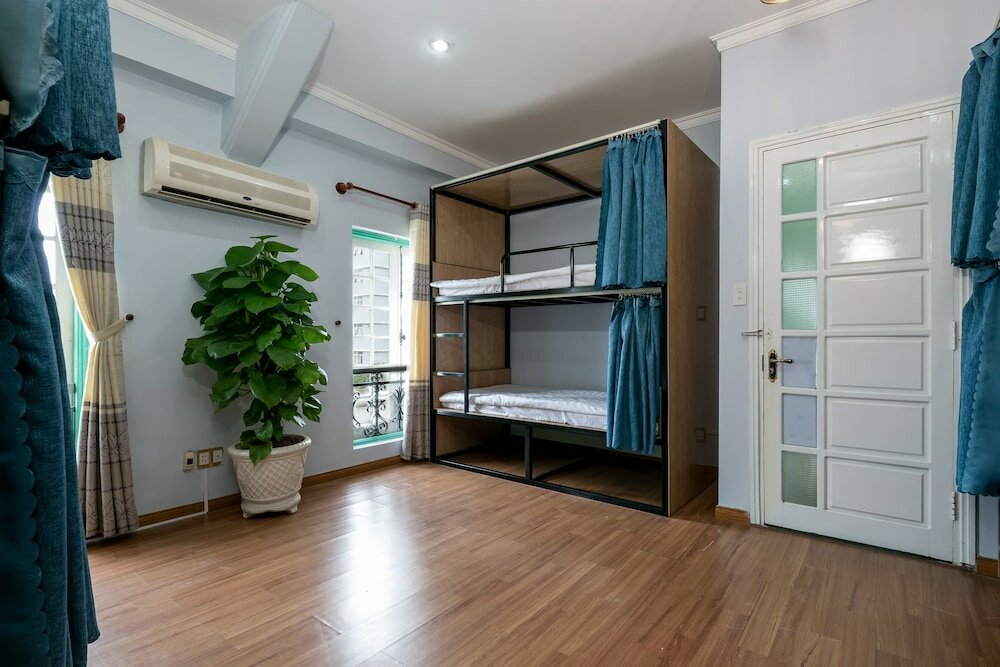 Фото Little Pig Home - Hostel