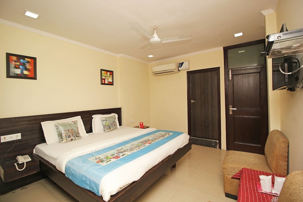 Фото Oyo 4883 Duke Hotel