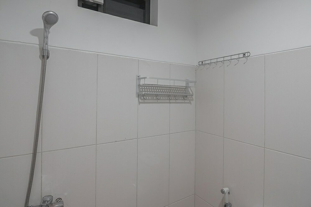 Фото RedDoorz near Living Plaza Balikpapan