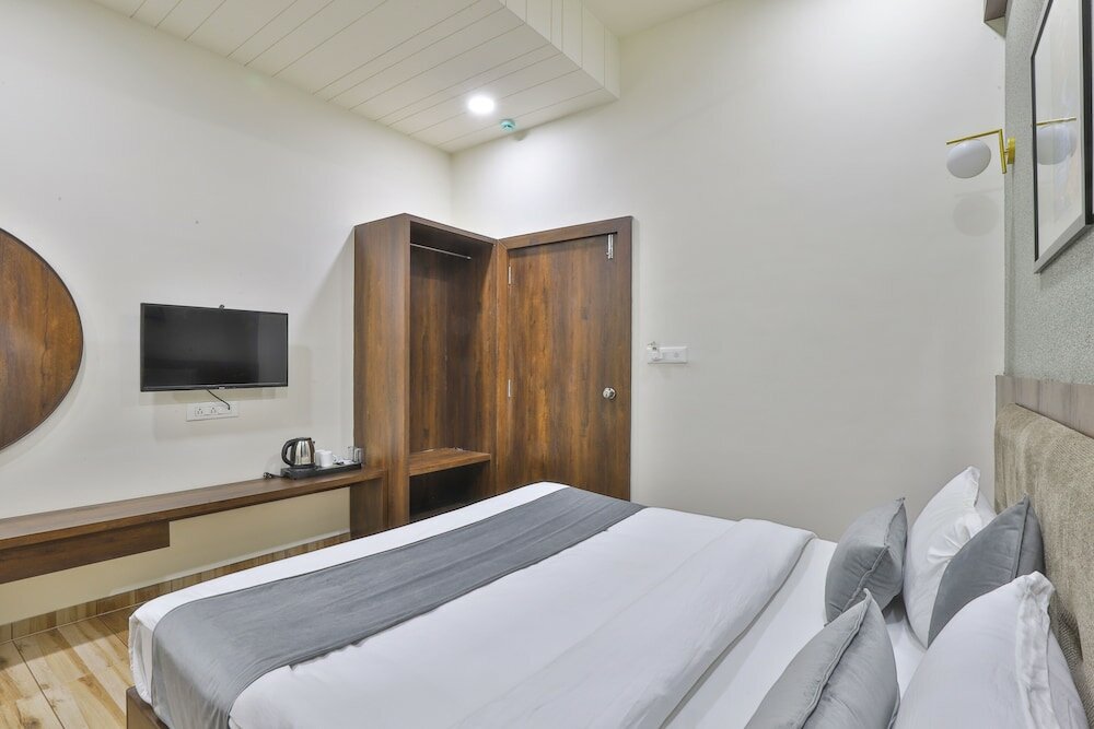 Фото Hotel Sr Regency