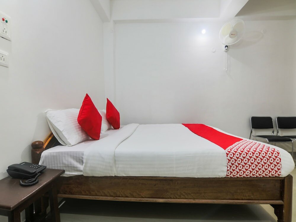 Фото Oyo Flagship 15828 Neexotica