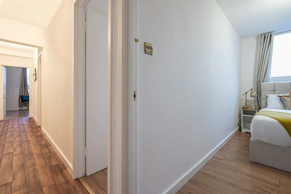 Фото Lovely Apartments in Landward Court