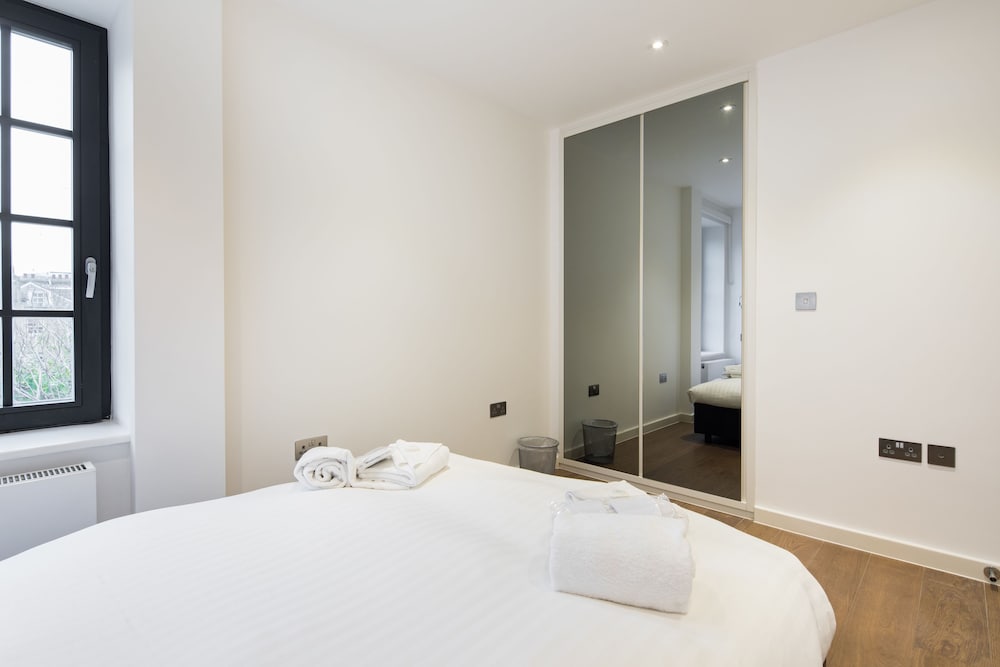 Фото Omega Place by Servprop