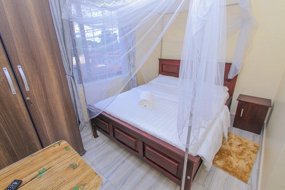 Фото Mbale Emperor's Motel