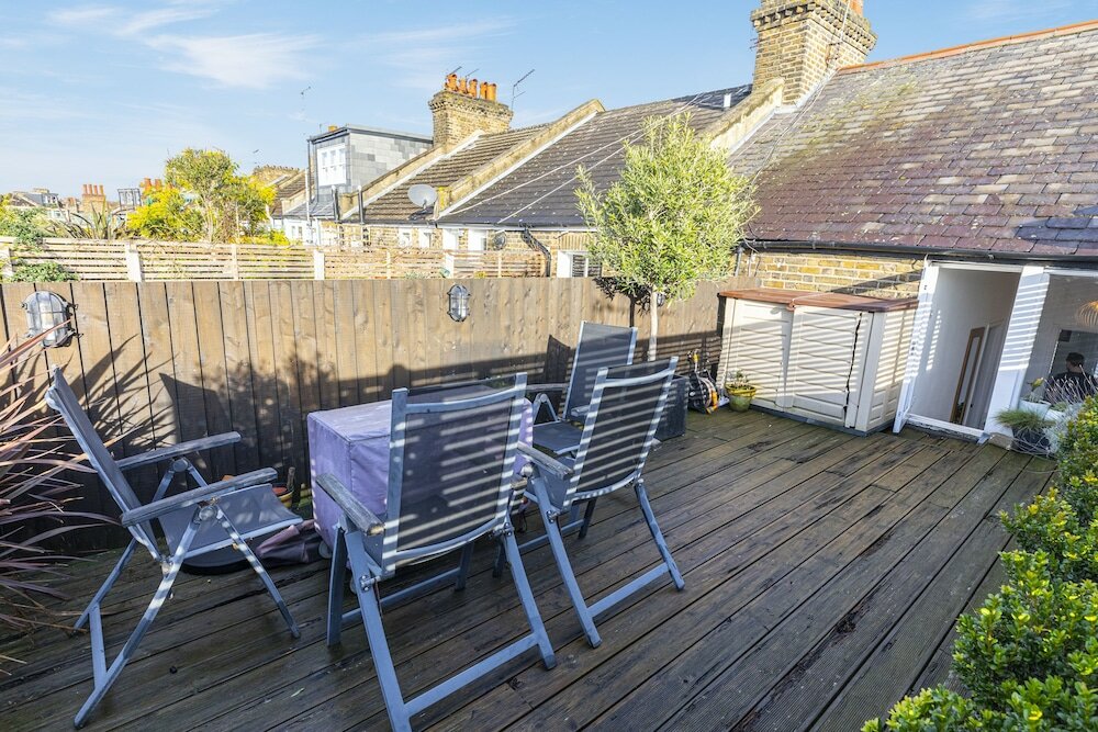 Фото Deluxe 2bed apartment with terrace