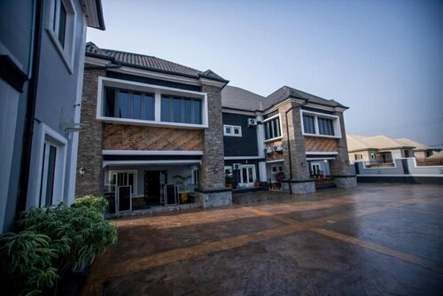 Гостиница Home Suites and Resort в Оверри