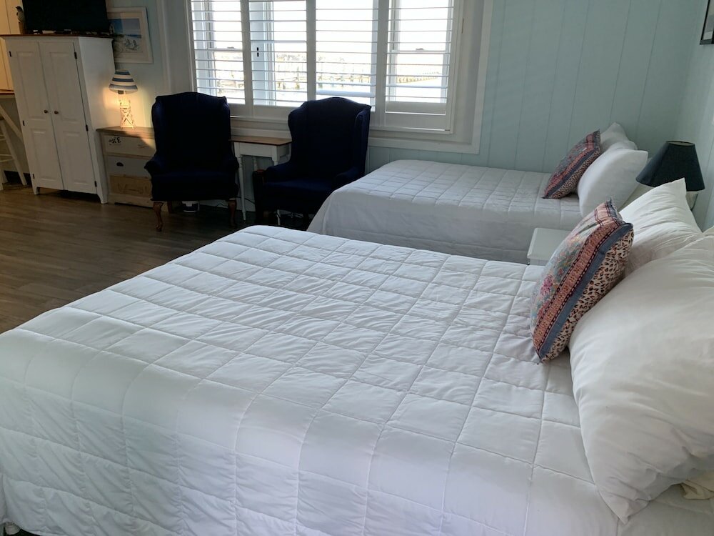 Фото Vineyard Harbor Motel