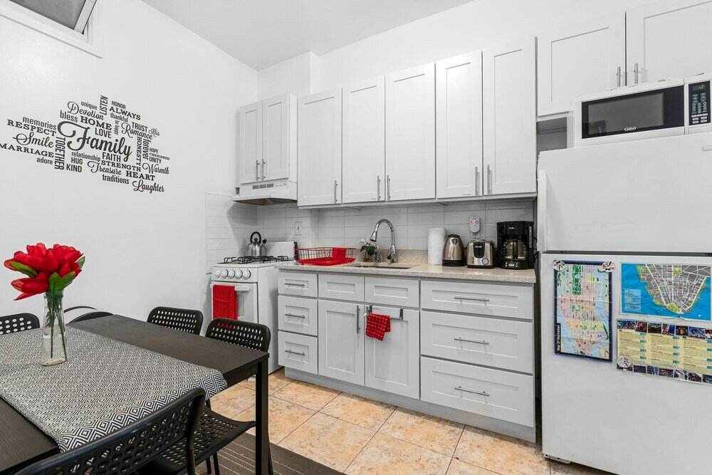 Фото Your Next Vacation Should be Here... walk to TimeSq