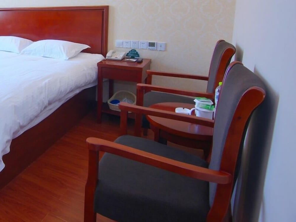 Фото GreenTree Inn ChangZhou East DongFang Road HengNai Logistics Park Express Hotel