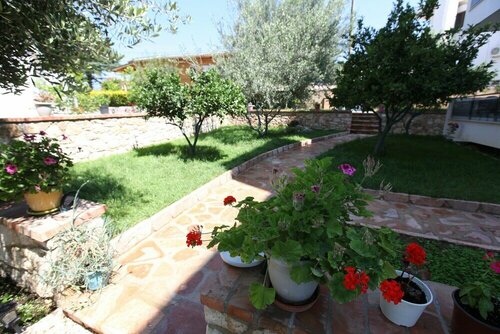 Гостиница Hotel Golden в Ксамиле