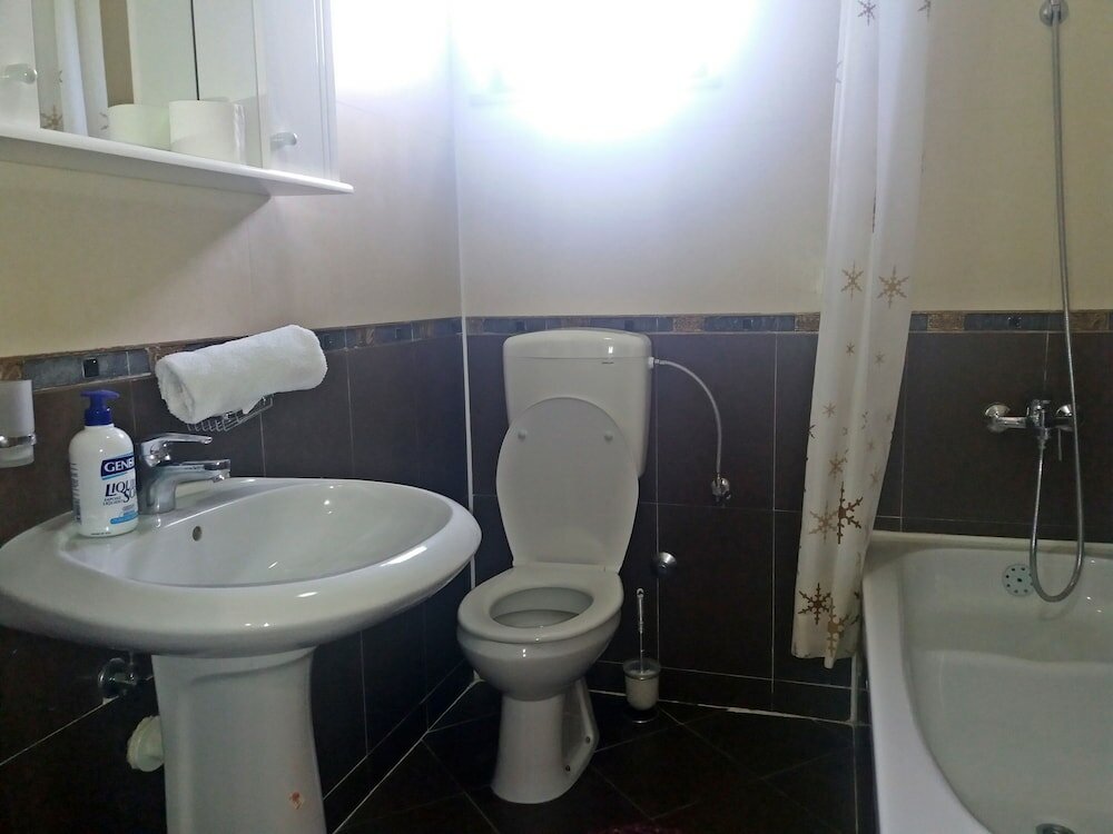 Фото Villa Oasis with swimming pool