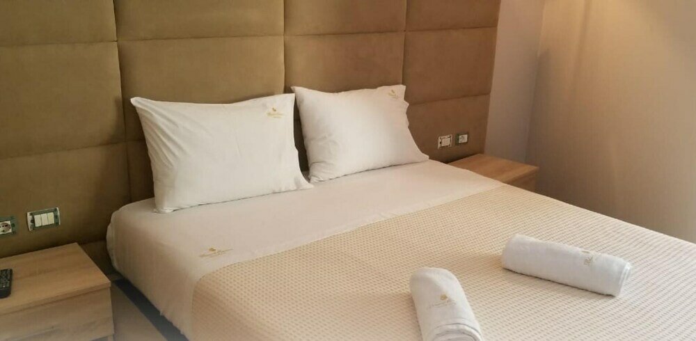 Фото Blumont Beachfron Apart-Hotel