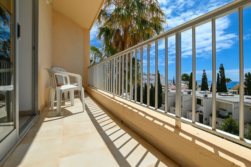 Фото Hotel Alondra