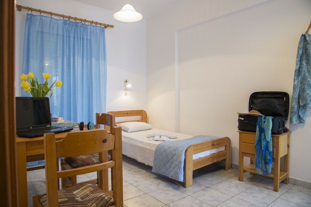 Фото Yiannis Yard Studios & Apartments