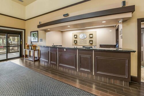 Гостиница Comfort Suites Chicago O'Hare Airport в Шиллер-Парк