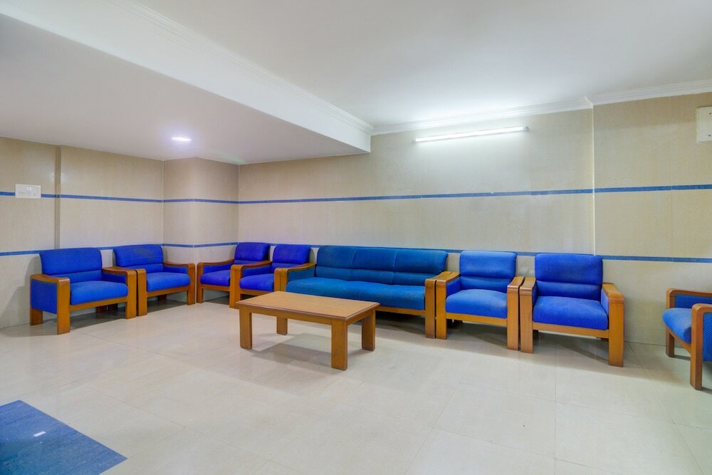 Фото Capital O 45621 Tuliipstays Hotel Ashok Bhiwandi