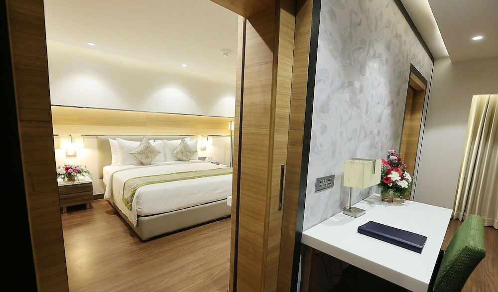 Фото Pharos Hotels