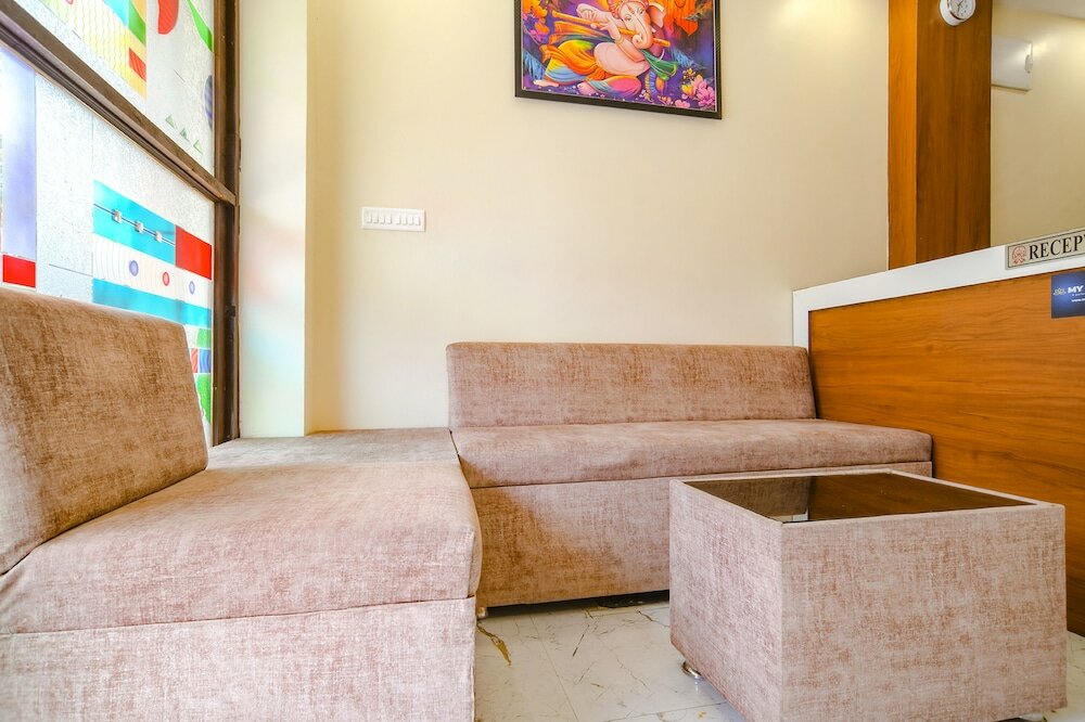 Фото Fabhotel Atharv