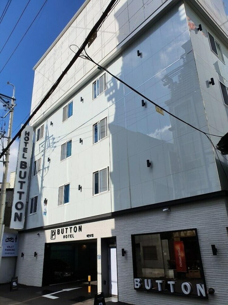 Фото Hotel Button