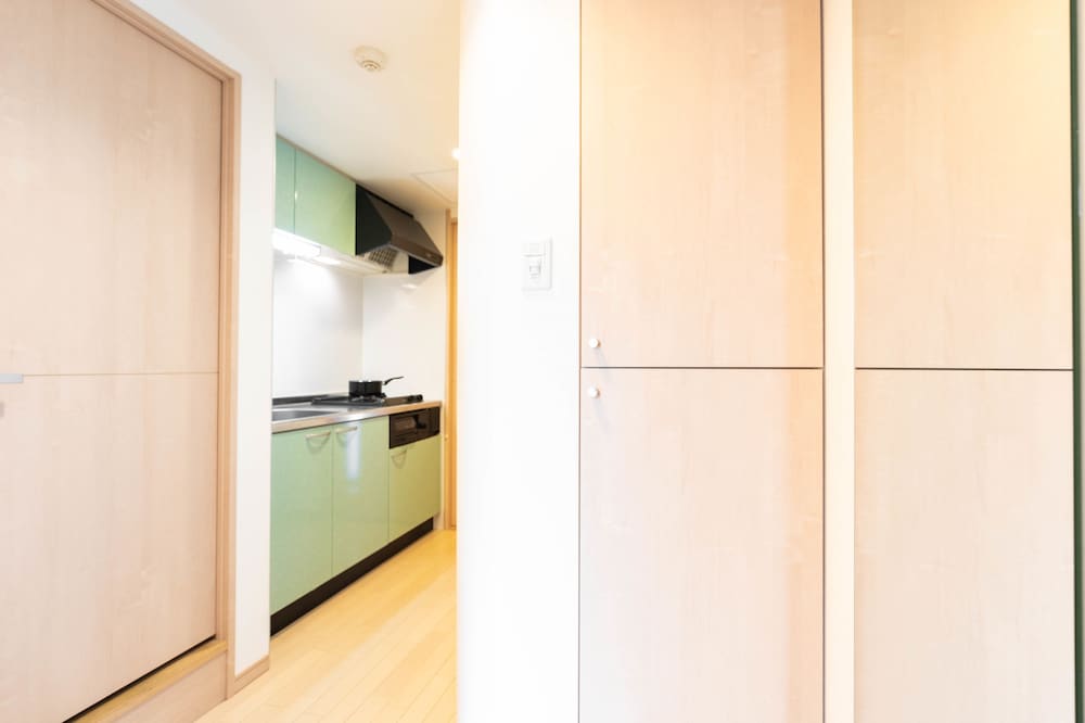 Фото Shinsaibash East Nana Apartment · Junan