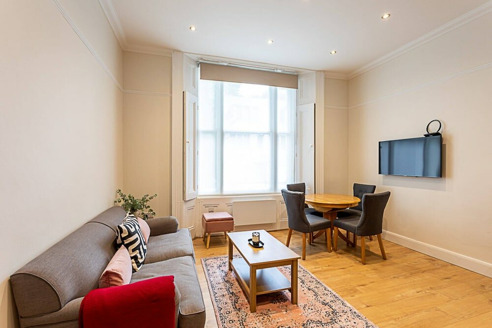 Фото Modern Bayswater Flat