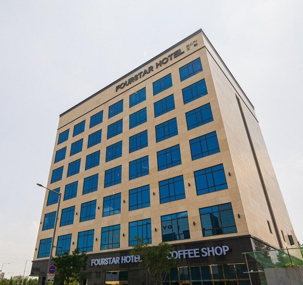 Фото Hotel Four Star