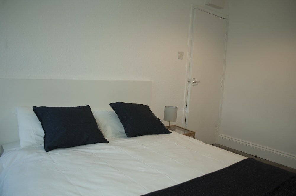 Фото Charmstay Apartments