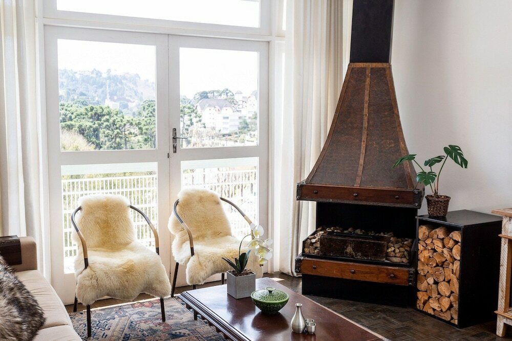 Фото Incrível Vista com 4 Quartos e Lareira