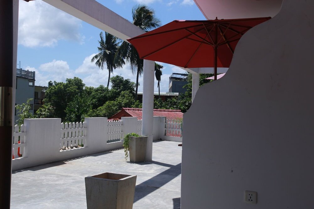 Фото Mirissa Beach Inn