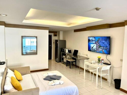 Гостиница Patong Beach Gardens - Pool, Fast Wifi, Smart TVs