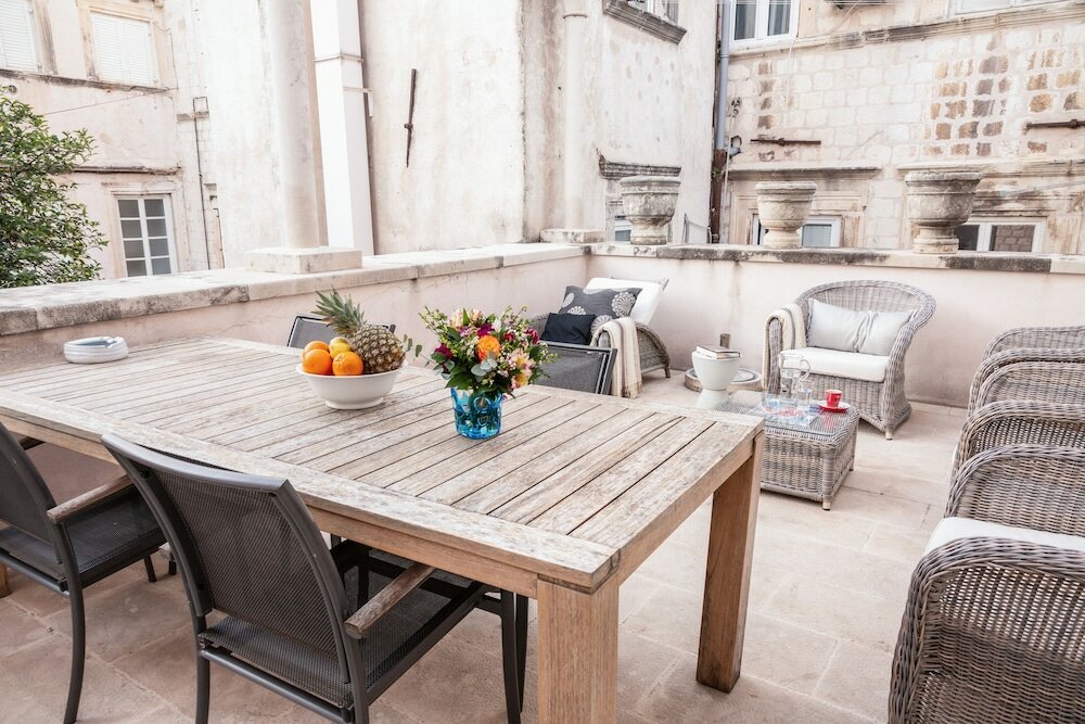 Фото Dubrovnik Luxury Apartments