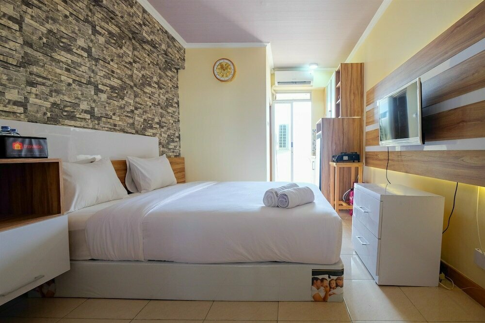 Hotel Minimalist and Comfy Studio at Pluit Sea View Apartment, Jakarta, photo