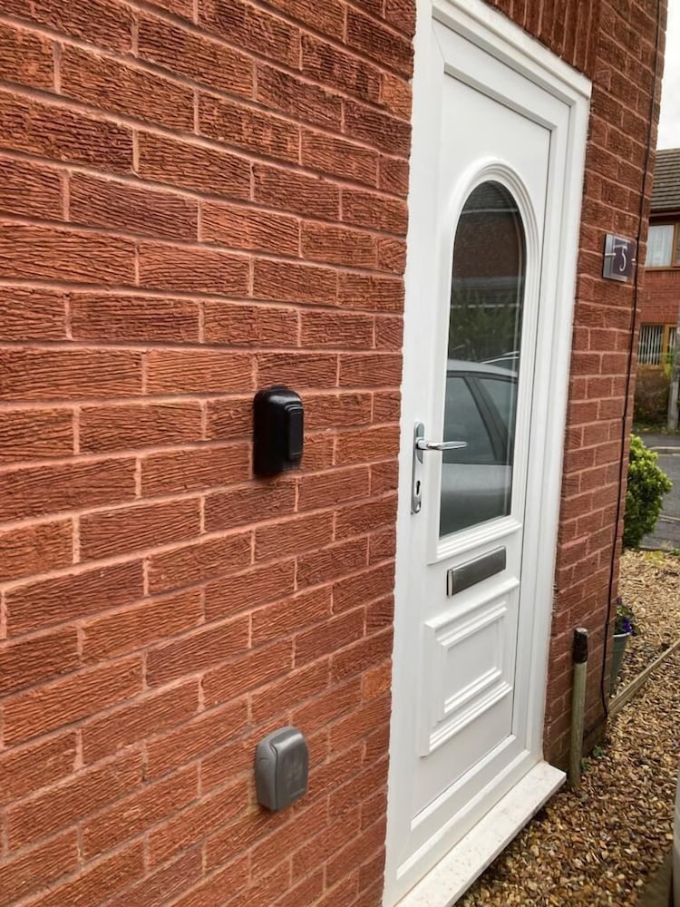 Фото Modern Cosy Home Sleeps 6 With Parking nr Preston