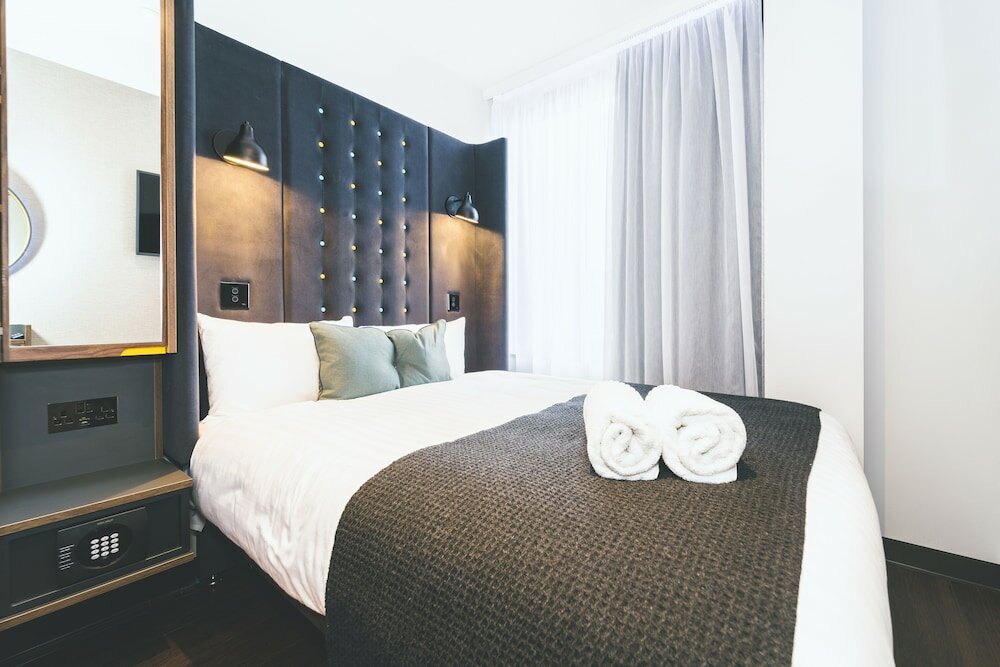 Фото Point A Hotel London Liverpool Street