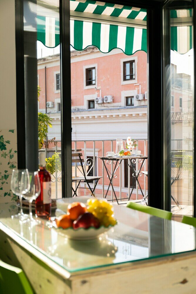 Фото Wonder Two Br Apartment with Terrace