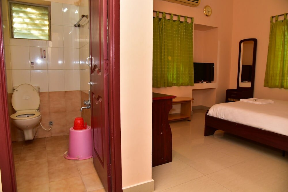 Фото Hotel Theertha Park