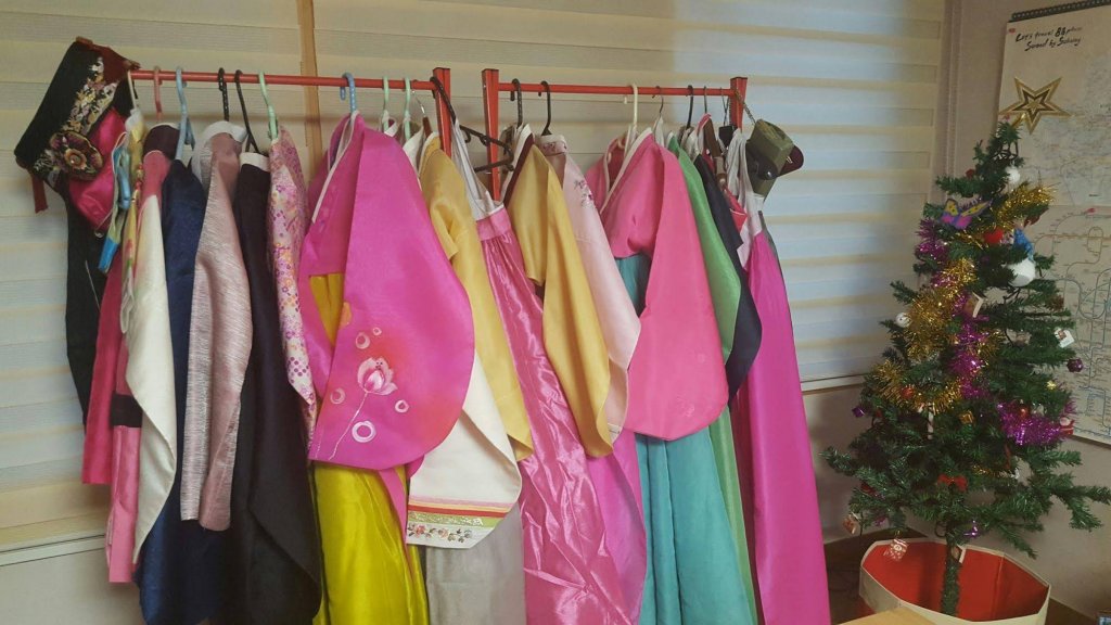 Фото High Street Guest House Hongdae