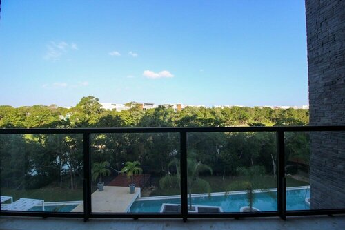 Гостиница Lovely Charming Condo With Balcony and Great Pool Facilities