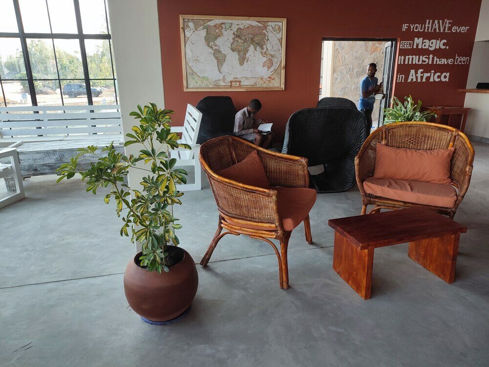 Фото Joma Adventure Lodge