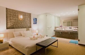 Siam Royal View Villas (Hauts-de-France, Aisne, Arrondissement de Soissons, Margival, Rue du Son, 3), hotel