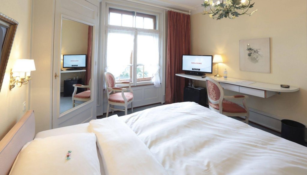 Фото Hotel La Prairie