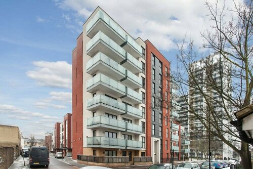 Cosy and Stylish 1bedroom Flat w Balcony, Camberwell!