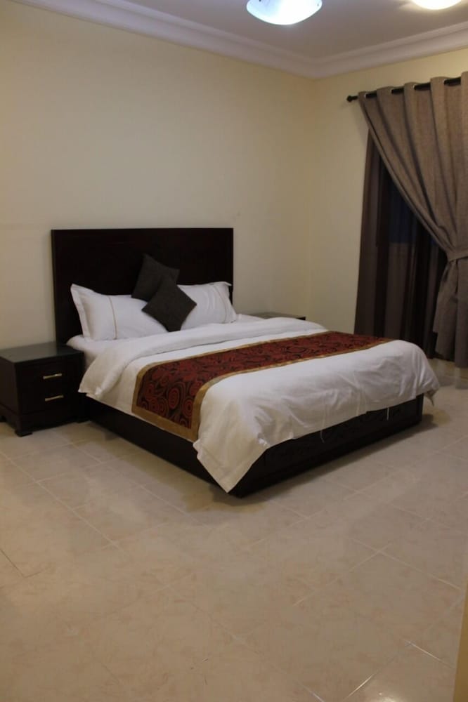 Фото Dar Al Zahib Furnished Units