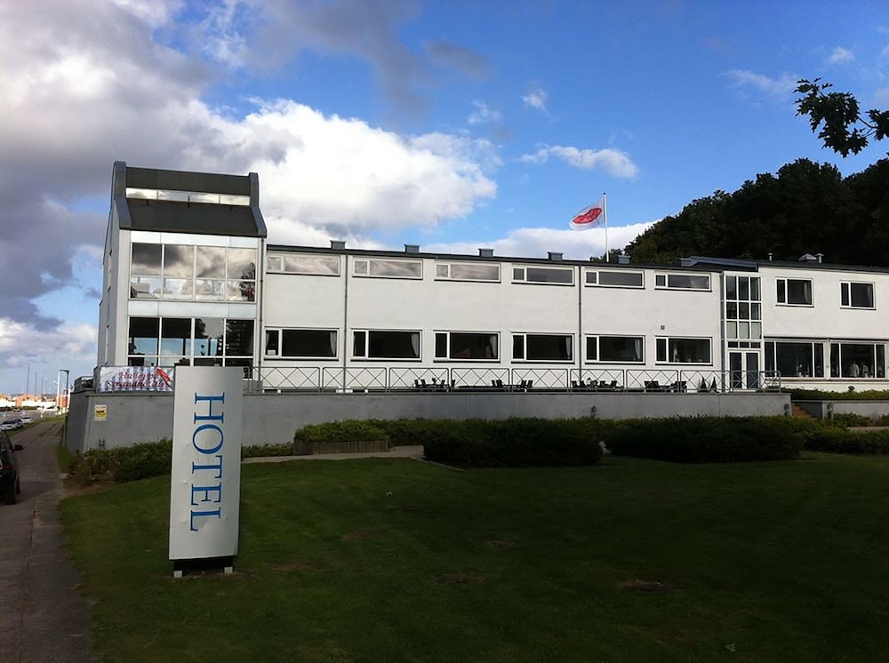 Фото Hotel Juelsminde Strand