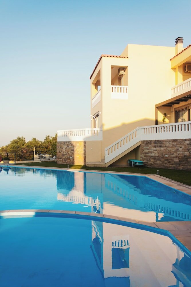 Фото Villa Cook with pool and sea views